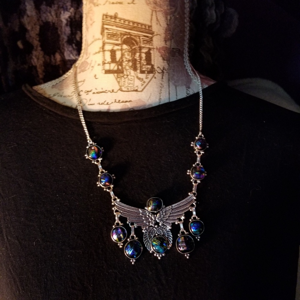 Stunning 925S Dichloric Glass Necklace